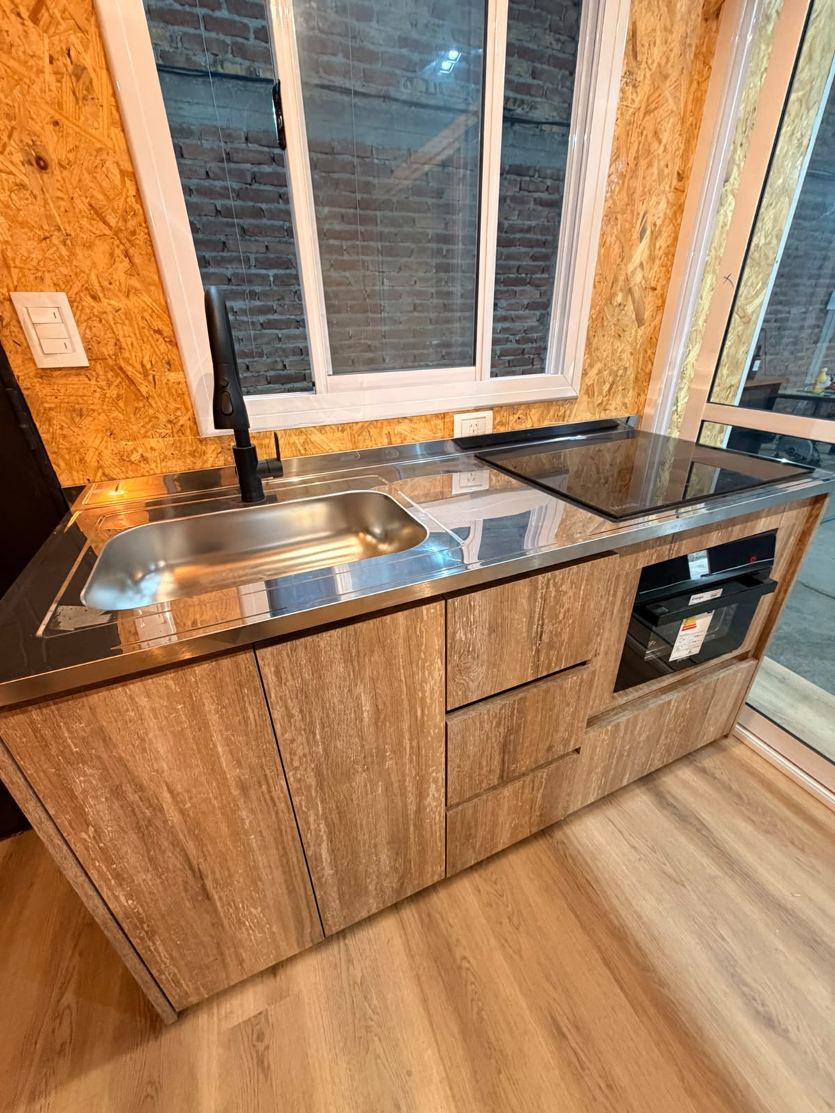 Cocina terminada del módulo entregado